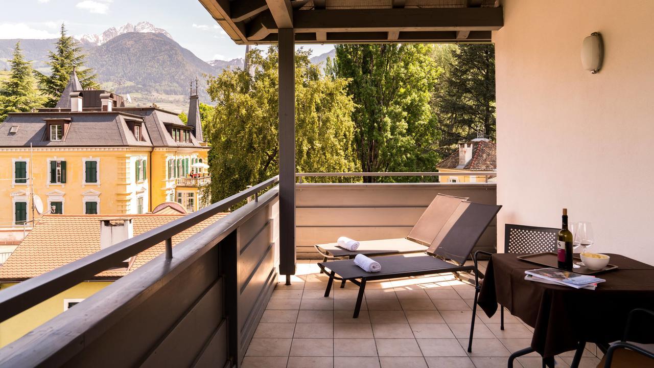 Flora Hotel & Suites Merano Exterior foto